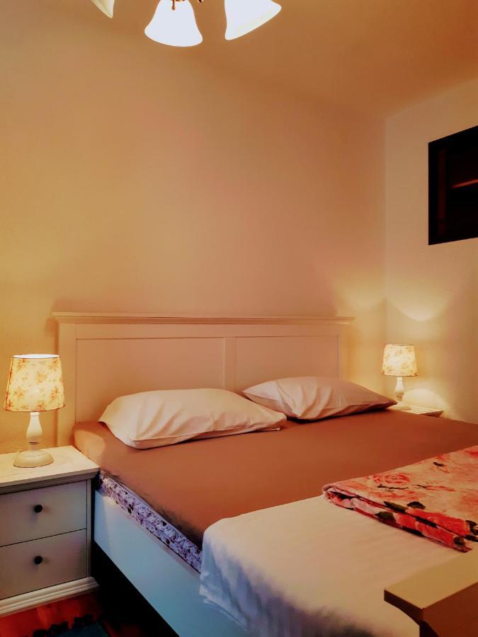 Apartments Vrisak Брист Экстерьер фото