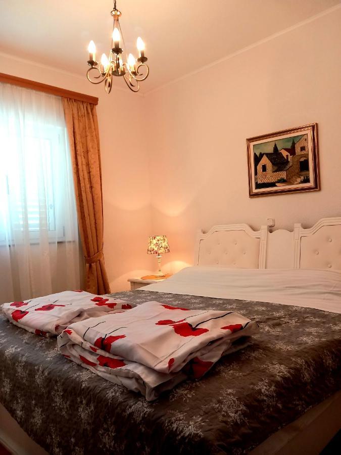 Apartments Vrisak Брист Экстерьер фото