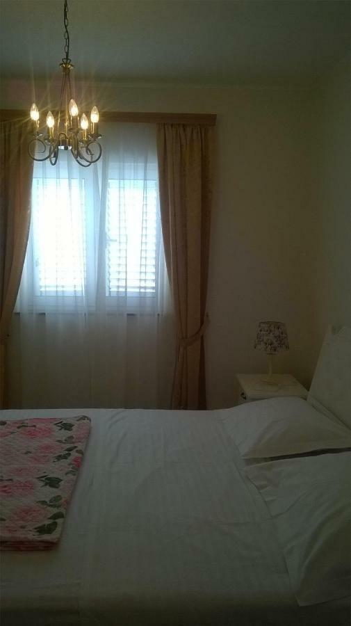 Apartments Vrisak Брист Экстерьер фото